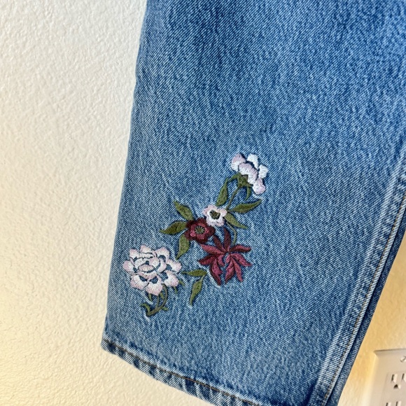 Reformation Floral Embroidered Jeans - Picture 6 of 7
